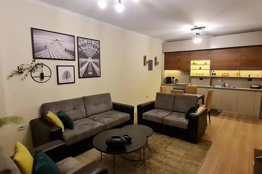 Lucy'S Apartment In Tirana Center
