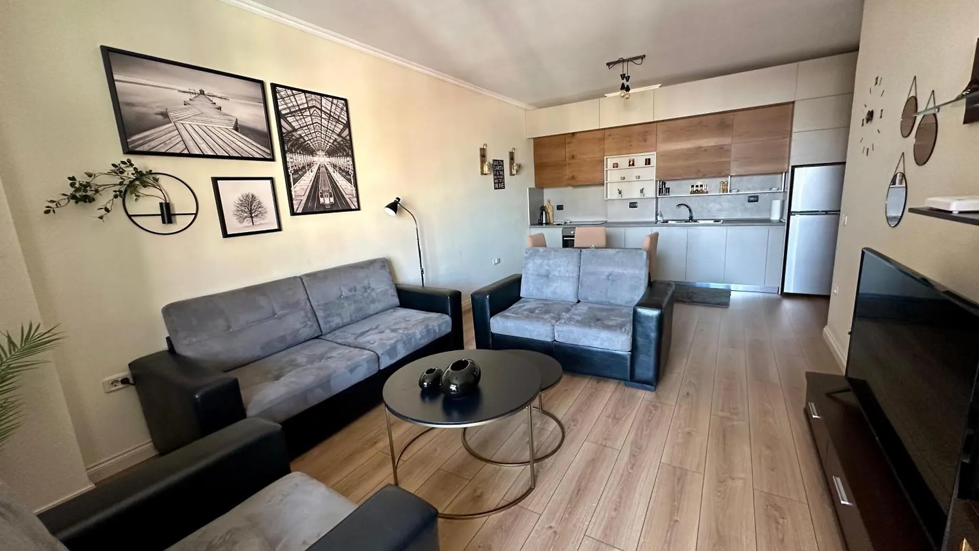 Lucy'S Apartment In Tirana Center
